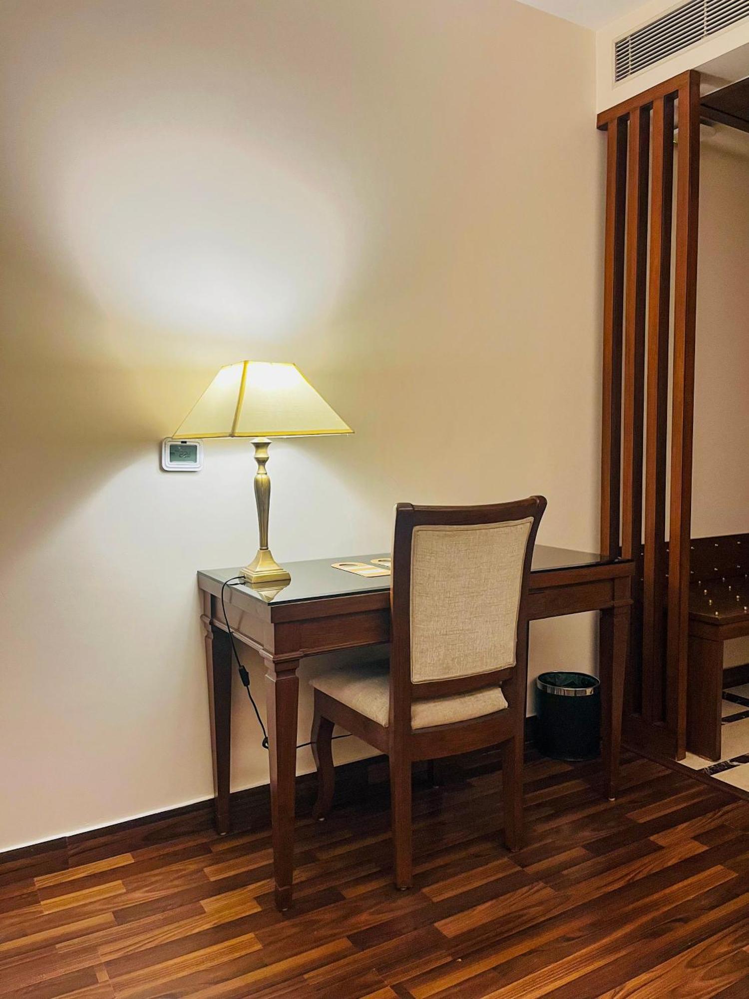 Hotel Home In By Amrik Sukhdev Sonipat Extérieur photo