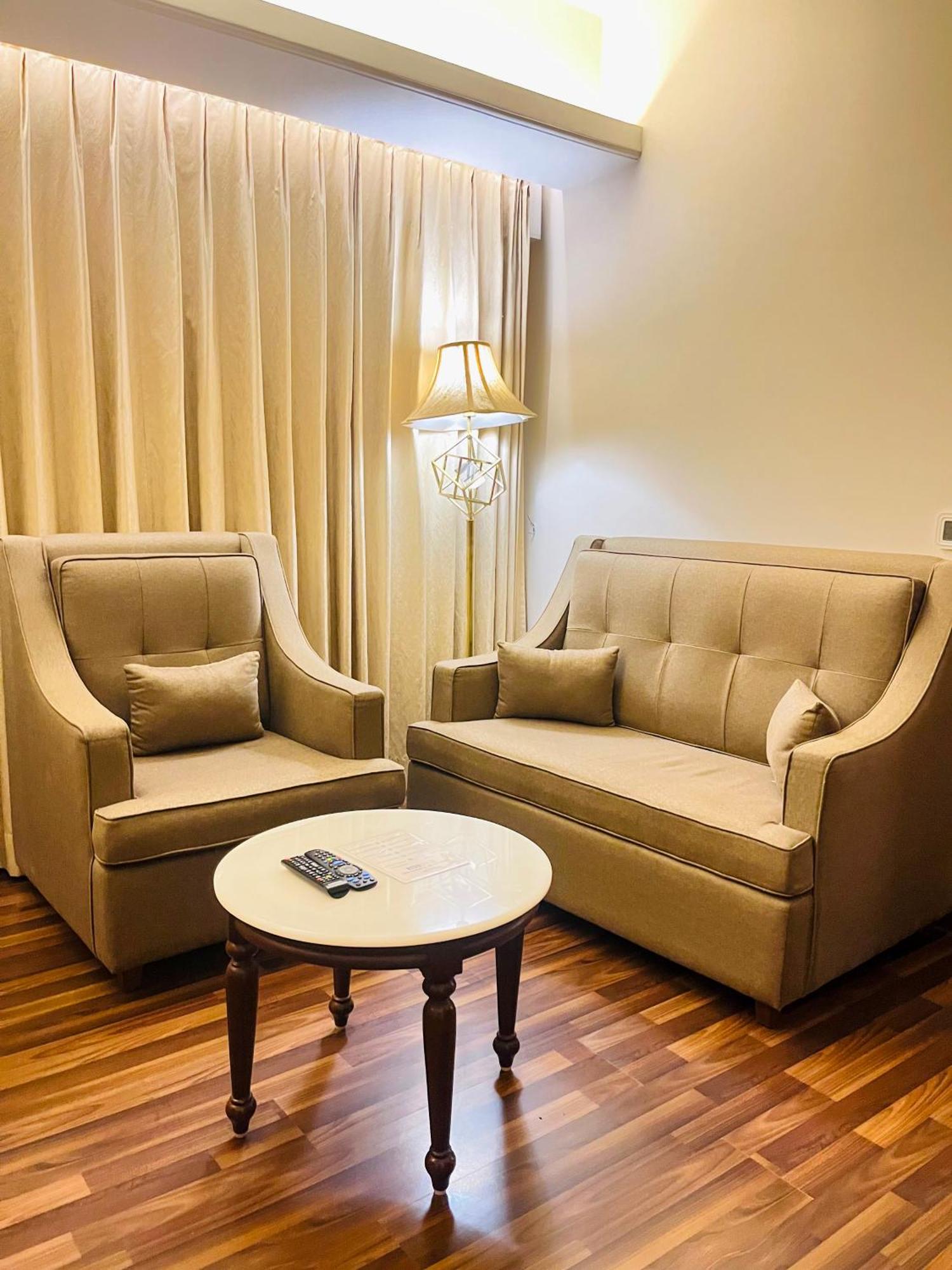 Hotel Home In By Amrik Sukhdev Sonipat Extérieur photo